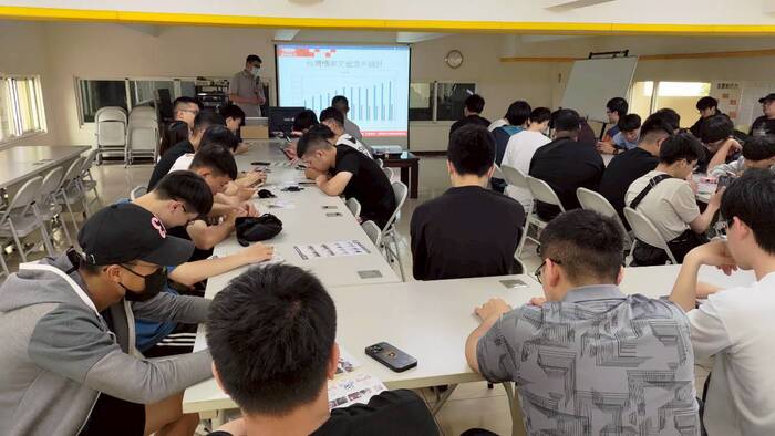 高等深耕計畫六、:PGO摩特動力公司參訪圖片