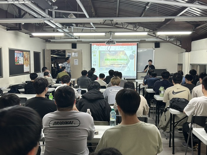高等深耕計畫六、:鋰電池暨電動車消防安全及解決方案圖片