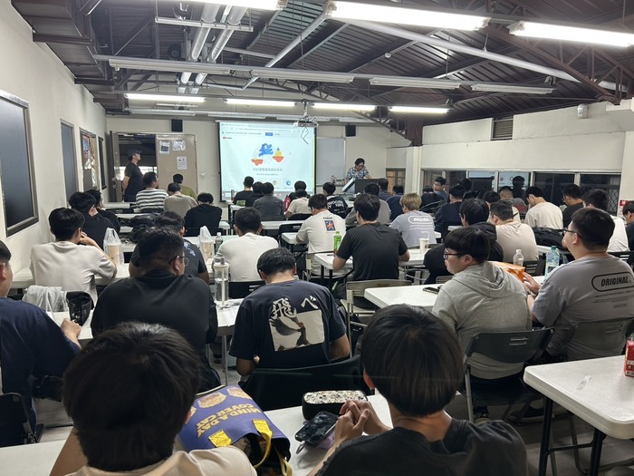 高等深耕計畫六、:鋰電池暨電動車消防安全及解決方案圖片