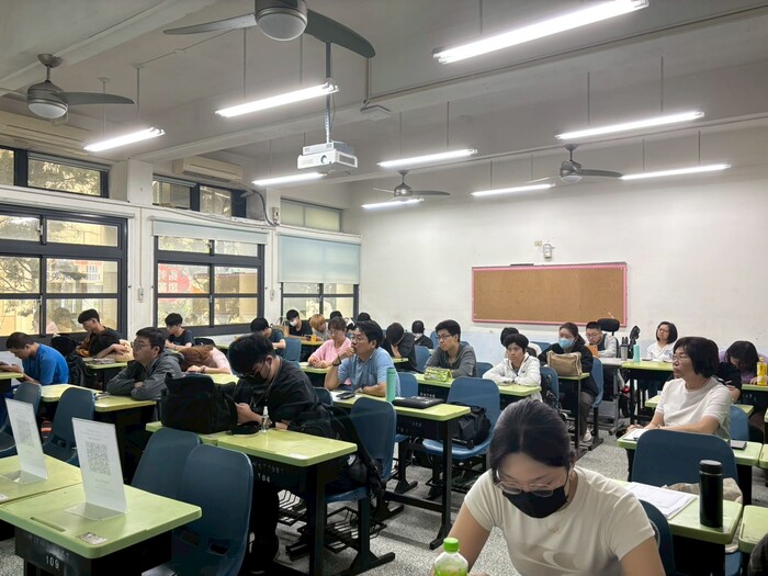 高等深耕計畫一、專題演講：自媒體工具應用:圖文編排&影片製作圖片