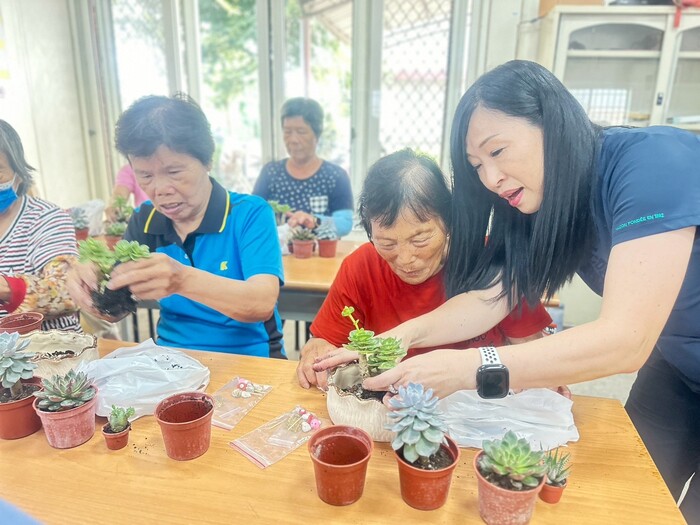 高教深耕計畫三、紅薏仁 X 多肉的療癒綠手作圖片