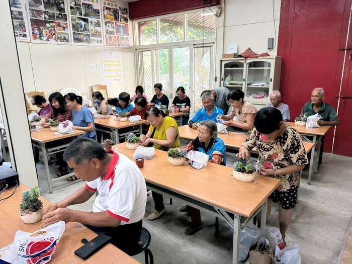 高教深耕計畫三、紅薏仁 X 多肉的療癒綠手作圖片